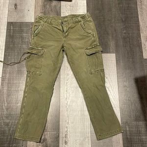 American Eagle Capri’s